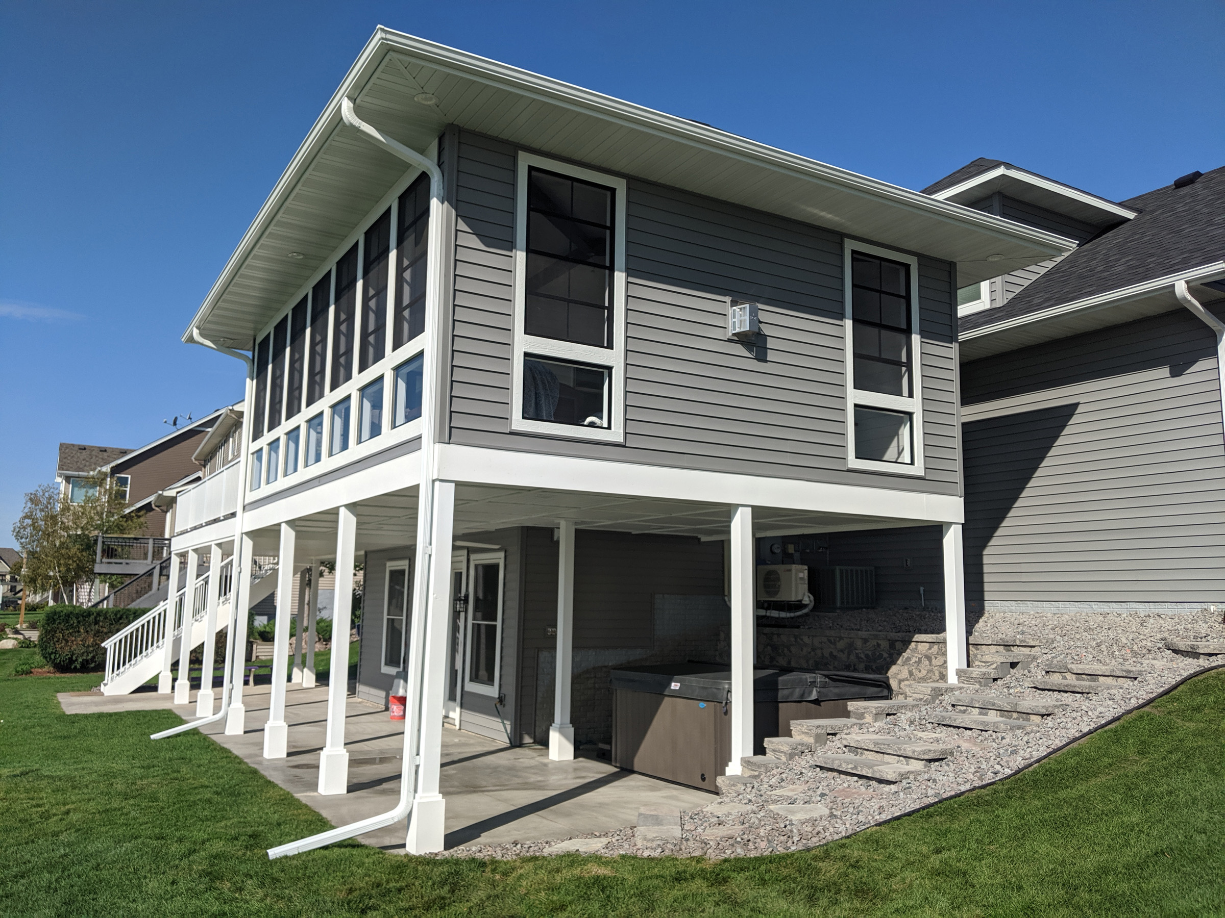 324 sq. ft. 3-season porch addition