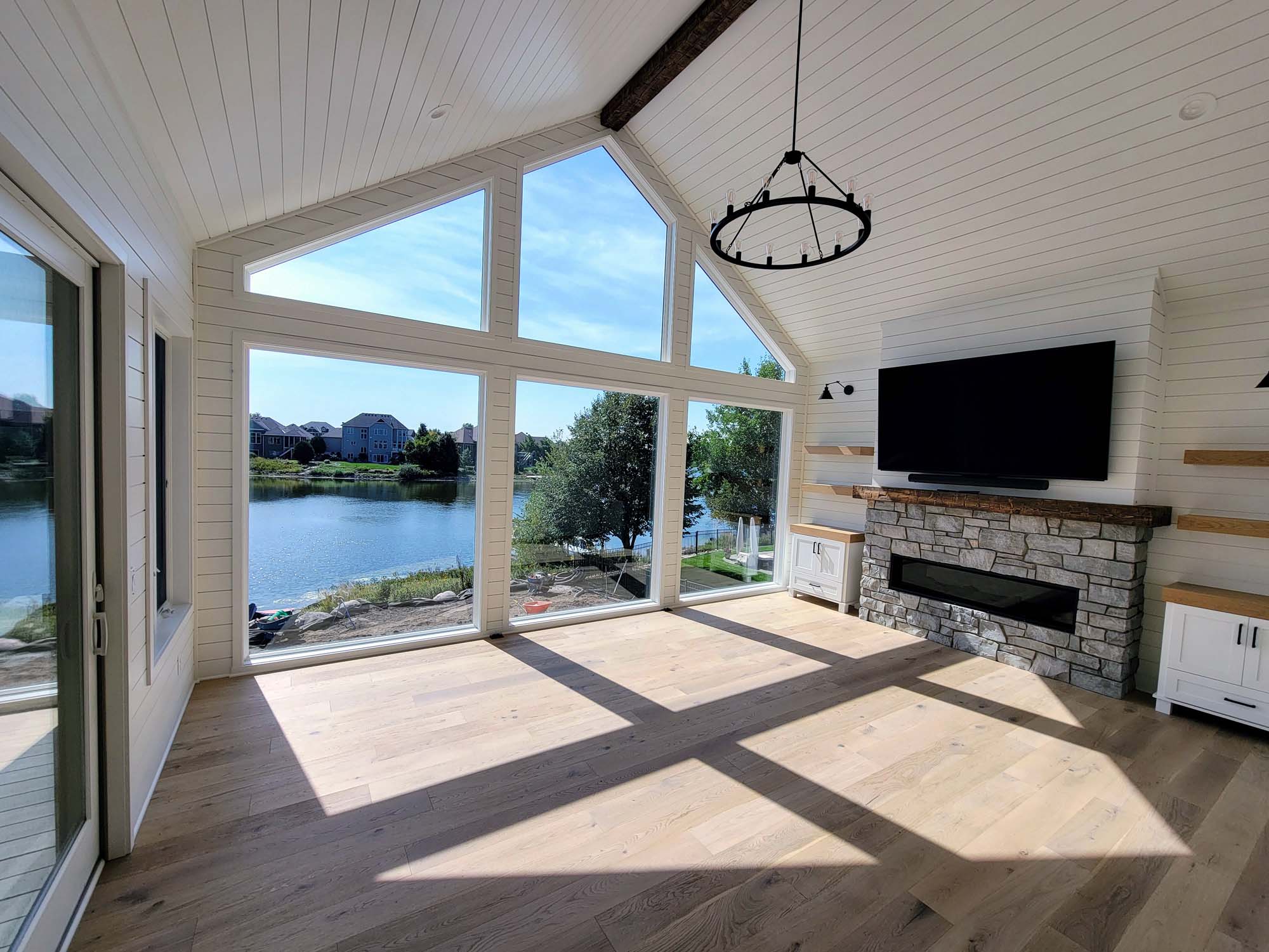 White Oak Engineered flooring