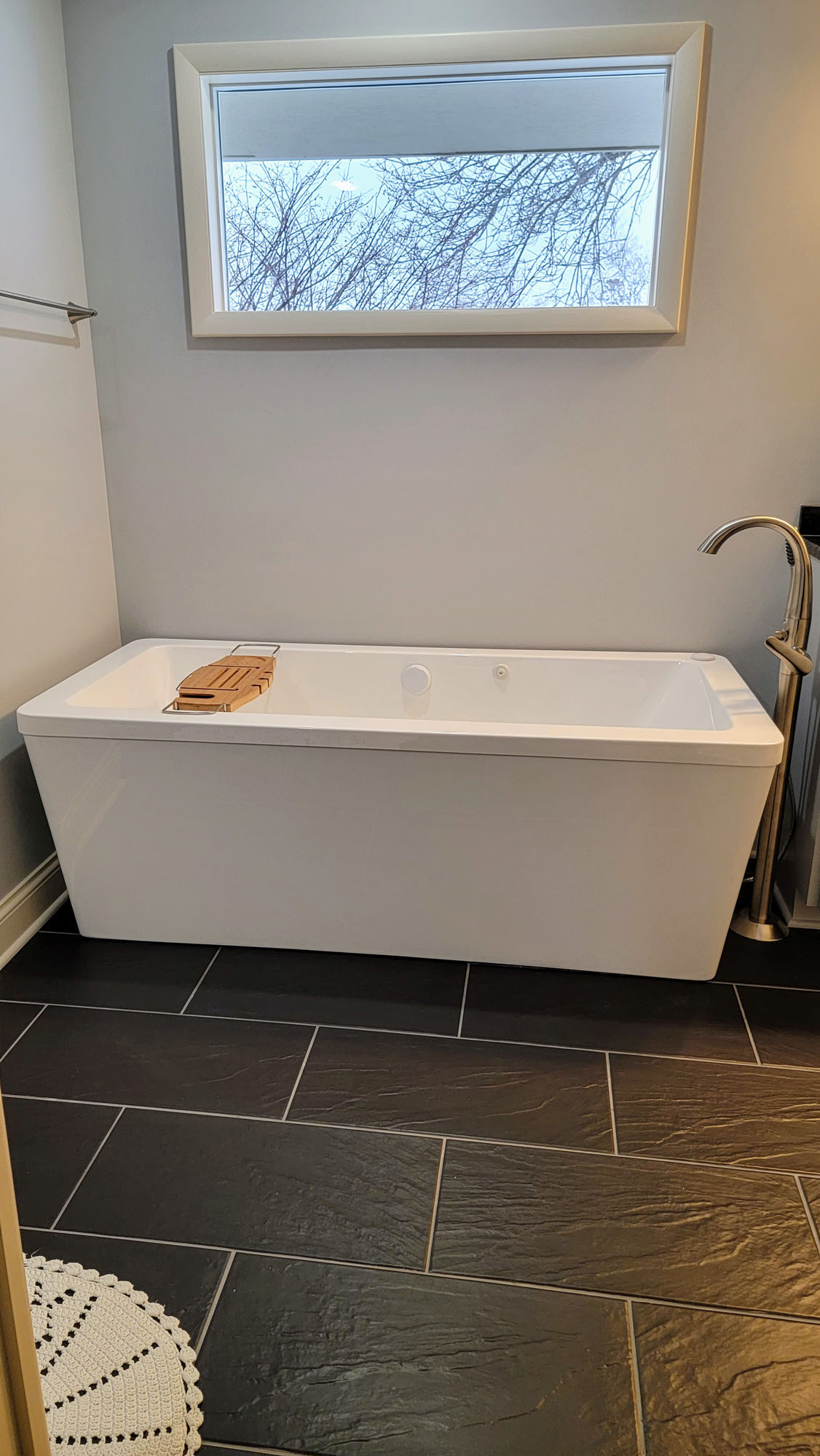 Freestanding (Jetted Tub) w/ floor mounted faucet