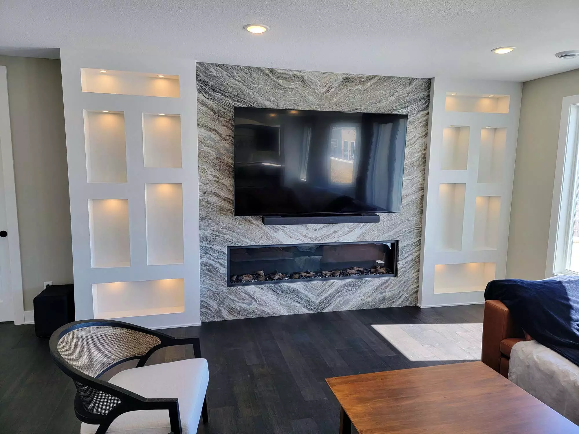 Granite Accent Fireplace wall Mirrored image