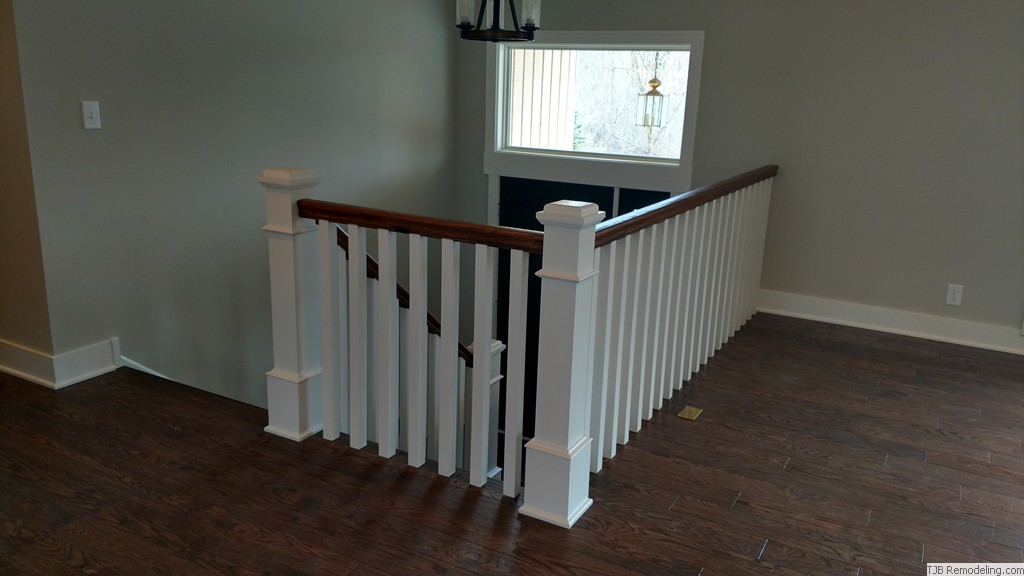 After - Entry Two-tone Oak & enamel railing